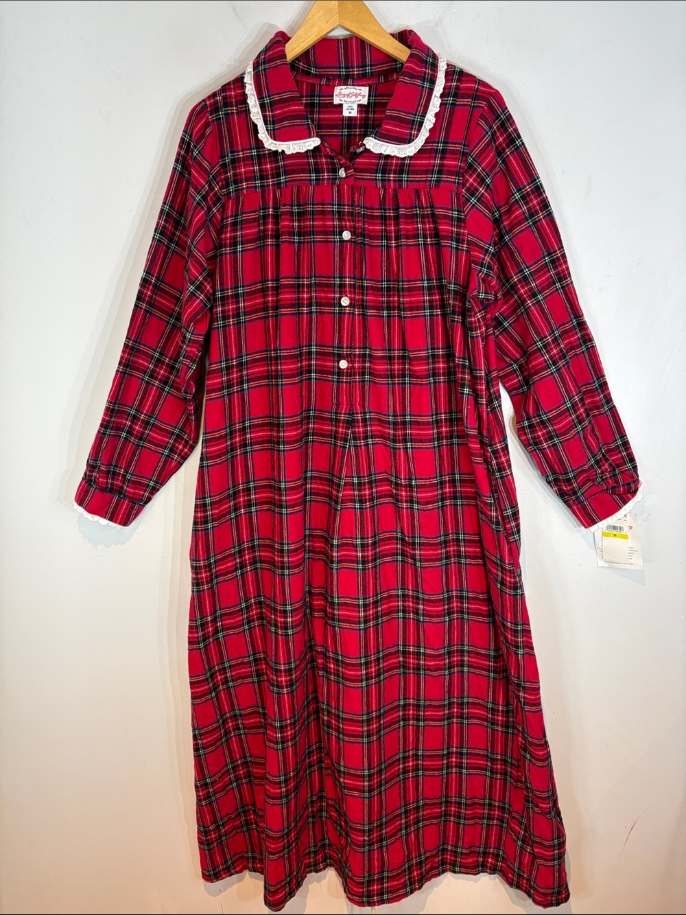 Lanz of Salzburg Red Plaid Flannel Nightgown Medium NWT 100% Cotton Pockets - Picture 7 of 11